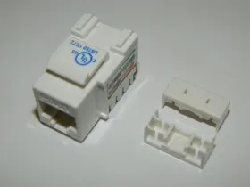 Модуль Keystone неэкранированный, RJ-45, cat.5e, 90°, 110/Krone тип, под инструмент, KE, белый, Netko СКС
