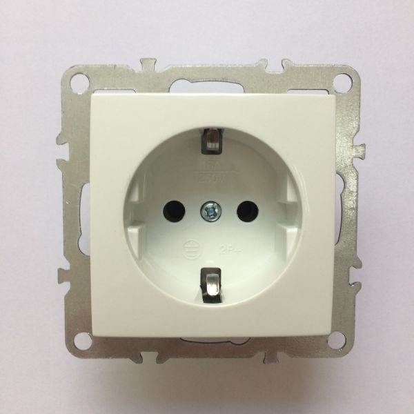 Розетка Technolink Electric в рамку с заземлением, 16А, пластик, IP20, цвет белый РАСПРОДАЖА