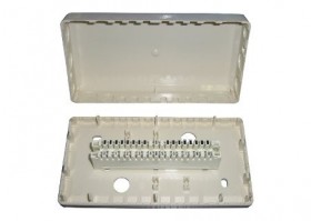 Коробка распределительная с 1 плинтом 10 пар пластиковая (16,5см*3,8см*8,7см), защёлка