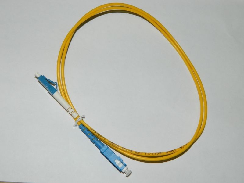 Патч-корд оптический переходной LC-SC/UPC SM Simplex 3.0мм 9/125, 1м
