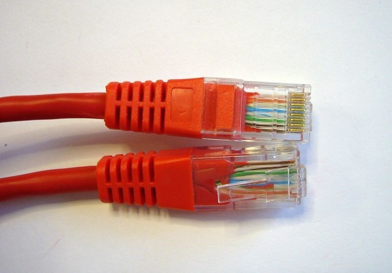 Патч-корд Technolink UTP4 cat 5e, 2,0м, ВС, красный, литой коннектор РАСПРОДАЖА