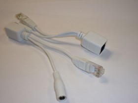 POE-PAS-D2.1 PoE, комплект передатчик (PSE)+приемник (PD), внутр диаметр 2.1, пассивный, белый